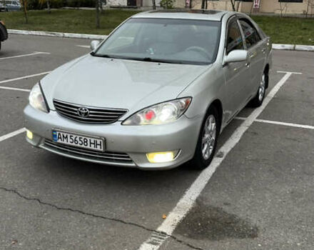 Серый Тойота Камри, объемом двигателя 3 л и пробегом 346 тыс. км за 6270 $, фото 1 на Automoto.ua