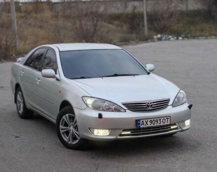 Сірий Тойота Камрі, об'ємом двигуна 3 л та пробігом 317 тис. км за 7700 $, фото 1 на Automoto.ua