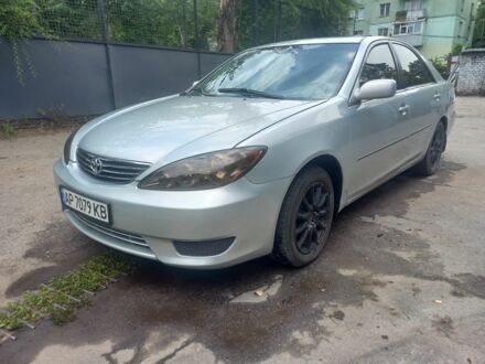 Серый Тойота Камри, объемом двигателя 3 л и пробегом 200 тыс. км за 4900 $, фото 1 на Automoto.ua