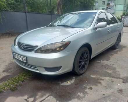 Сірий Тойота Камрі, об'ємом двигуна 3 л та пробігом 200 тис. км за 4900 $, фото 1 на Automoto.ua