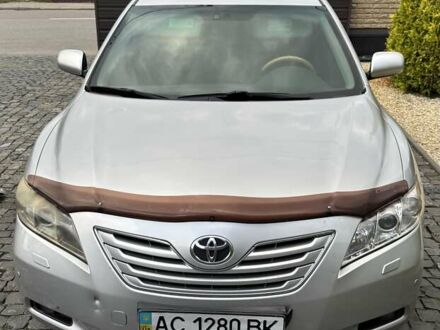 Сірий Тойота Камрі, об'ємом двигуна 3.5 л та пробігом 355 тис. км за 7000 $, фото 1 на Automoto.ua