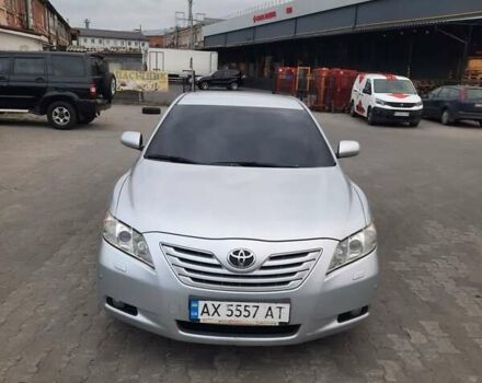 Серый Тойота Камри, объемом двигателя 2.36 л и пробегом 345 тыс. км за 7800 $, фото 1 на Automoto.ua