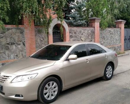 Сірий Тойота Камрі, об'ємом двигуна 1.58 л та пробігом 200 тис. км за 7000 $, фото 1 на Automoto.ua