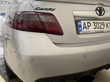 Тойота Камрі 2006 у Запоріжжя на Automoto.ua Сірий Тойота Камрі, об'ємом двигуна 3.46 л та пробігом 300 тис. км за 8800 $, фото 1 на Automoto.ua