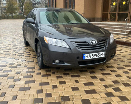 Серый Тойота Камри, объемом двигателя 2.36 л и пробегом 234 тыс. км за 7100 $, фото 1 на Automoto.ua