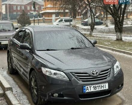 Сірий Тойота Камрі, об'ємом двигуна 2.36 л та пробігом 274 тис. км за 8000 $, фото 1 на Automoto.ua