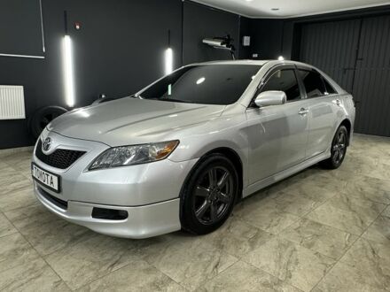 Тойота Камри 2006 в Кривом Роге на Automoto.ua Серый Тойота Камри, объемом двигателя 2.4 л и пробегом 192 тыс. км за 8200 $, фото 1 на Automoto.ua