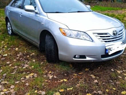 Сірий Тойота Камрі, об'ємом двигуна 2.4 л та пробігом 300 тис. км за 6200 $, фото 1 на Automoto.ua