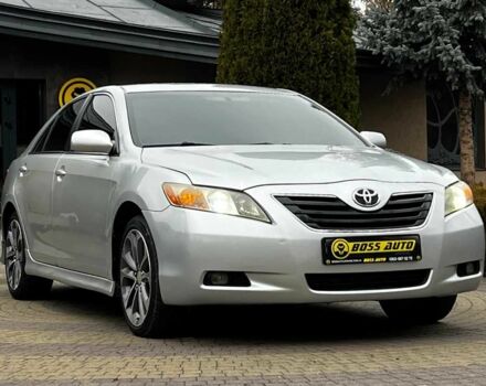 Серый Тойота Камри, объемом двигателя 2.4 л и пробегом 358 тыс. км за 7200 $, фото 1 на Automoto.ua