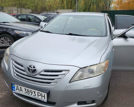 Серый Тойота Камри, объемом двигателя 3.46 л и пробегом 450 тыс. км за 7800 $, фото 1 на Automoto.ua