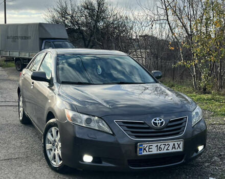 Серый Тойота Камри, объемом двигателя 3.5 л и пробегом 293 тыс. км за 7600 $, фото 1 на Automoto.ua