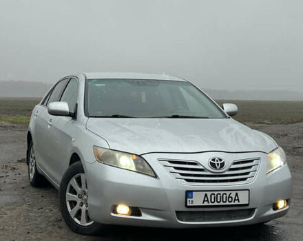 Сірий Тойота Камрі, об'ємом двигуна 3.46 л та пробігом 363 тис. км за 7999 $, фото 1 на Automoto.ua