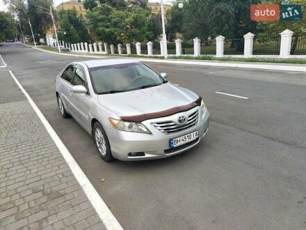 Серый Тойота Камри, объемом двигателя 2.36 л и пробегом 205 тыс. км за 8700 $, фото 1 на Automoto.ua