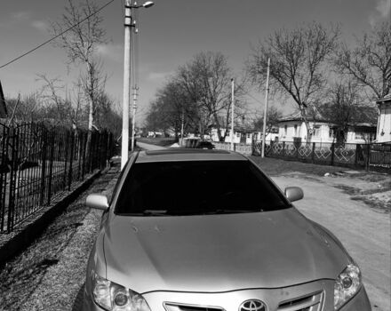 Сірий Тойота Камрі, об'ємом двигуна 3.5 л та пробігом 298 тис. км за 9500 $, фото 1 на Automoto.ua