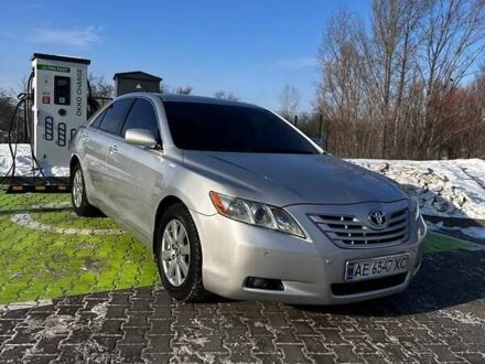 Сірий Тойота Камрі, об'ємом двигуна 3.5 л та пробігом 190 тис. км за 8700 $, фото 1 на Automoto.ua