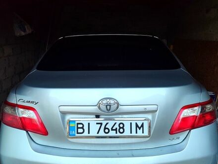 Сірий Тойота Камрі, об'ємом двигуна 3.5 л та пробігом 246 тис. км за 9000 $, фото 1 на Automoto.ua