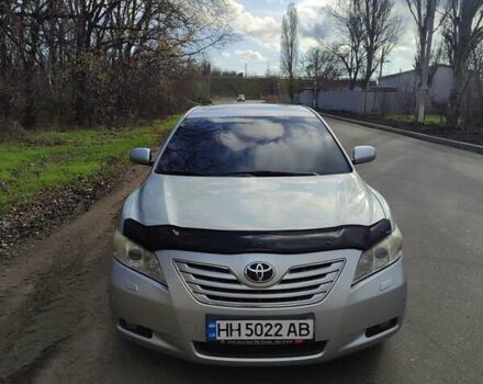 Серый Тойота Камри, объемом двигателя 2.36 л и пробегом 247 тыс. км за 10500 $, фото 1 на Automoto.ua