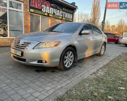 Серый Тойота Камри, объемом двигателя 3.46 л и пробегом 286 тыс. км за 7450 $, фото 1 на Automoto.ua