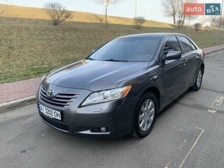 Тойота Камрі 2007 у Києві на Automoto.ua Сірий Тойота Камрі, об'ємом двигуна 3.46 л та пробігом 210 тис. км за 9200 $, фото 1 на Automoto.ua