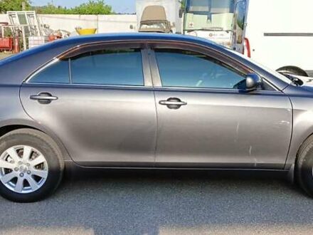 Серый Тойота Камри, объемом двигателя 2.4 л и пробегом 158 тыс. км за 12400 $, фото 1 на Automoto.ua