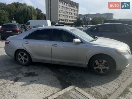 Сірий Тойота Камрі, об'ємом двигуна 2.5 л та пробігом 178 тис. км за 7900 $, фото 1 на Automoto.ua