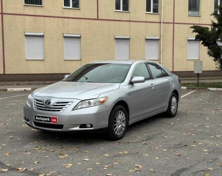 Серый Тойота Камри, объемом двигателя 2.4 л и пробегом 225 тыс. км за 7490 $, фото 1 на Automoto.ua