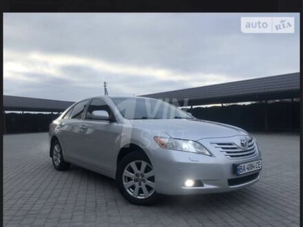 Серый Тойота Камри, объемом двигателя 2.4 л и пробегом 221 тыс. км за 8499 $, фото 1 на Automoto.ua