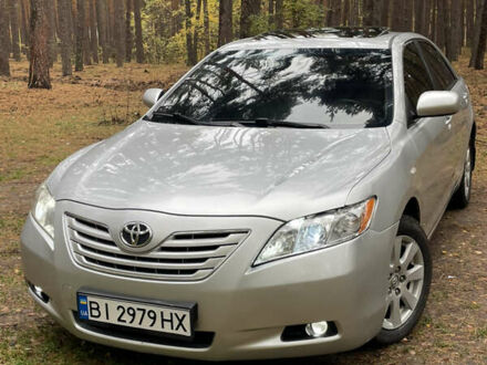 Сірий Тойота Камрі, об'ємом двигуна 2.36 л та пробігом 370 тис. км за 6999 $, фото 1 на Automoto.ua