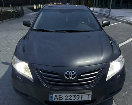 Сірий Тойота Камрі, об'ємом двигуна 2.4 л та пробігом 270 тис. км за 8200 $, фото 1 на Automoto.ua