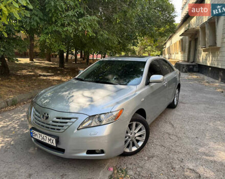 Сірий Тойота Камрі, об'ємом двигуна 2.36 л та пробігом 294 тис. км за 8700 $, фото 1 на Automoto.ua
