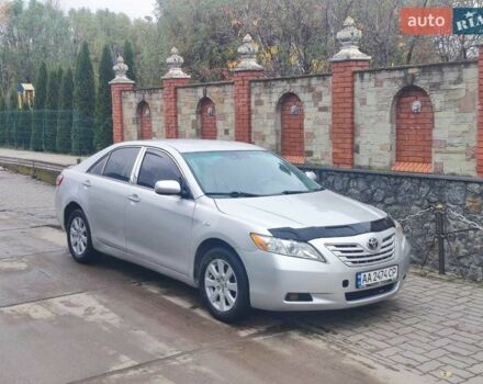Серый Тойота Камри, объемом двигателя 2.36 л и пробегом 340 тыс. км за 5000 $, фото 1 на Automoto.ua