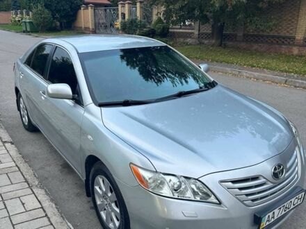 Тойота Камрі 2007 у Остоге на Automoto.ua Сірий Тойота Камрі, об'ємом двигуна 2.4 л та пробігом 165 тис. км за 9999 $, фото 1 на Automoto.ua