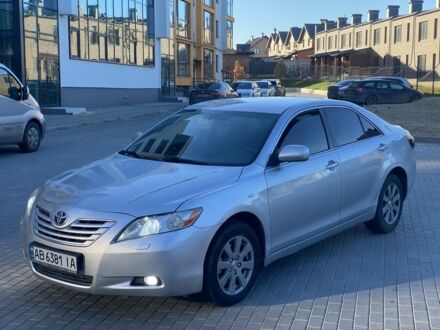 Сірий Тойота Камрі, об'ємом двигуна 2.4 л та пробігом 309 тис. км за 6200 $, фото 1 на Automoto.ua