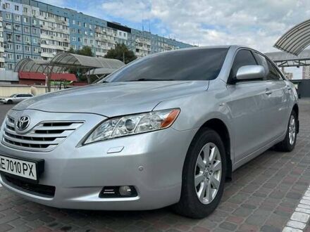 Серый Тойота Камри, объемом двигателя 2.4 л и пробегом 138 тыс. км за 11500 $, фото 1 на Automoto.ua