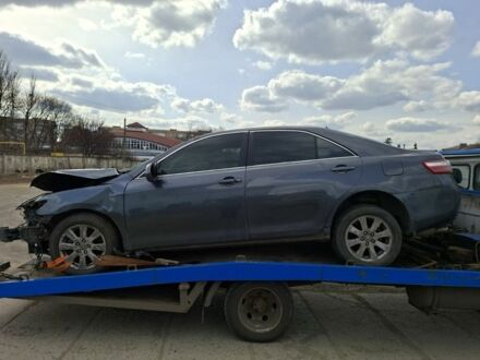 Тойота Камрі 2007 у Харкові на Automoto.ua Сірий Тойота Камрі, об'ємом двигуна 3.5 л та пробігом 135 тис. км за 1000 $, фото 1 на Automoto.ua