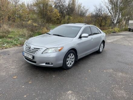 Серый Тойота Камри, объемом двигателя 3.5 л и пробегом 286 тыс. км за 7650 $, фото 1 на Automoto.ua