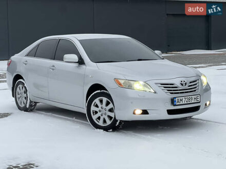 Серый Тойота Камри, объемом двигателя 2.36 л и пробегом 250 тыс. км за 7999 $, фото 1 на Automoto.ua