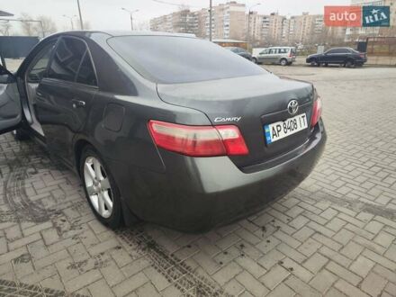 Тойота Камрі 2007 у Запоріжжя на Automoto.ua Сірий Тойота Камрі, об'ємом двигуна 2.36 л та пробігом 320 тис. км за 8700 $, фото 1 на Automoto.ua