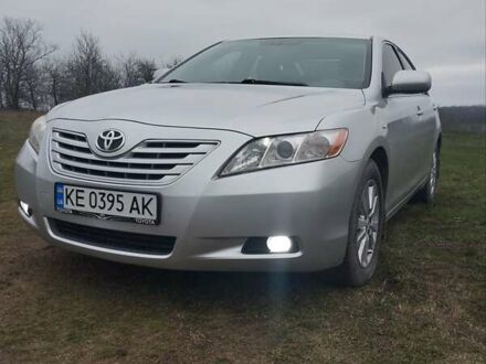 Серый Тойота Камри, объемом двигателя 3.5 л и пробегом 200 тыс. км за 8800 $, фото 1 на Automoto.ua