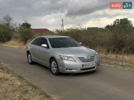 Серый Тойота Камри, объемом двигателя 2.4 л и пробегом 130 тыс. км за 5500 $, фото 1 на Automoto.ua