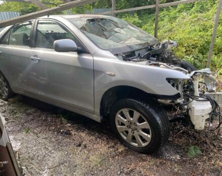 Сірий Тойота Камрі, об'ємом двигуна 2.4 л та пробігом 200 тис. км за 2500 $, фото 1 на Automoto.ua