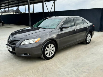 Серый Тойота Камри, объемом двигателя 3.5 л и пробегом 230 тыс. км за 10200 $, фото 1 на Automoto.ua