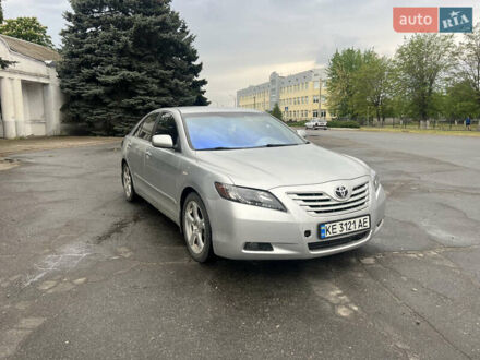 Тойота Камри 2008 в Новомосковске на Automoto.ua Серый Тойота Камри, объемом двигателя 2.36 л и пробегом 290 тыс. км за 7499 $, фото 1 на Automoto.ua