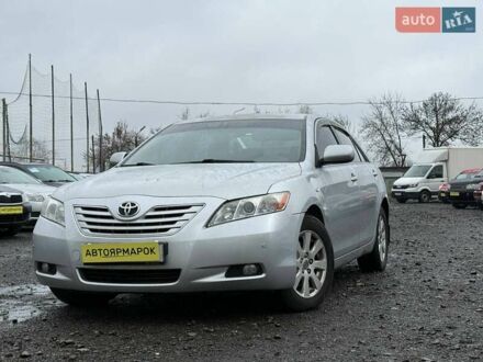 Сірий Тойота Камрі, об'ємом двигуна 3.5 л та пробігом 270 тис. км за 8790 $, фото 1 на Automoto.ua