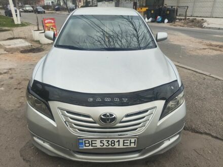 Серый Тойота Камри, объемом двигателя 2.4 л и пробегом 293 тыс. км за 7900 $, фото 1 на Automoto.ua