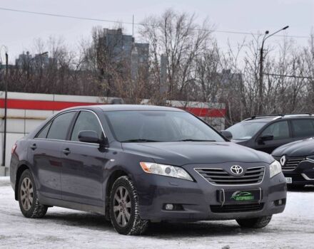 Серый Тойота Камри, объемом двигателя 2.4 л и пробегом 182 тыс. км за 8450 $, фото 1 на Automoto.ua