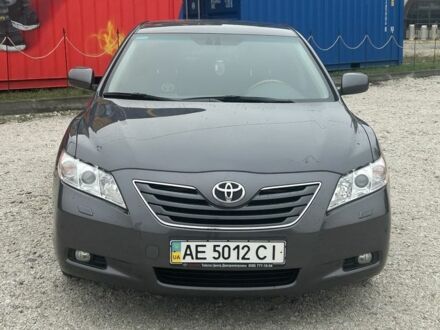 Серый Тойота Камри, объемом двигателя 3.5 л и пробегом 99 тыс. км за 13500 $, фото 1 на Automoto.ua