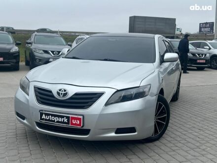 Сірий Тойота Камрі, об'ємом двигуна 2.4 л та пробігом 320 тис. км за 5990 $, фото 1 на Automoto.ua