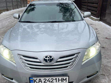 Сірий Тойота Камрі, об'ємом двигуна 2.4 л та пробігом 220 тис. км за 7500 $, фото 1 на Automoto.ua