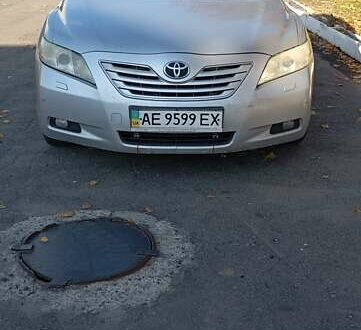 Серый Тойота Камри, объемом двигателя 3.46 л и пробегом 429 тыс. км за 7000 $, фото 1 на Automoto.ua